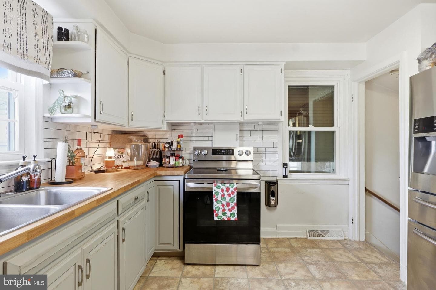 2160 Hess Road photo 12