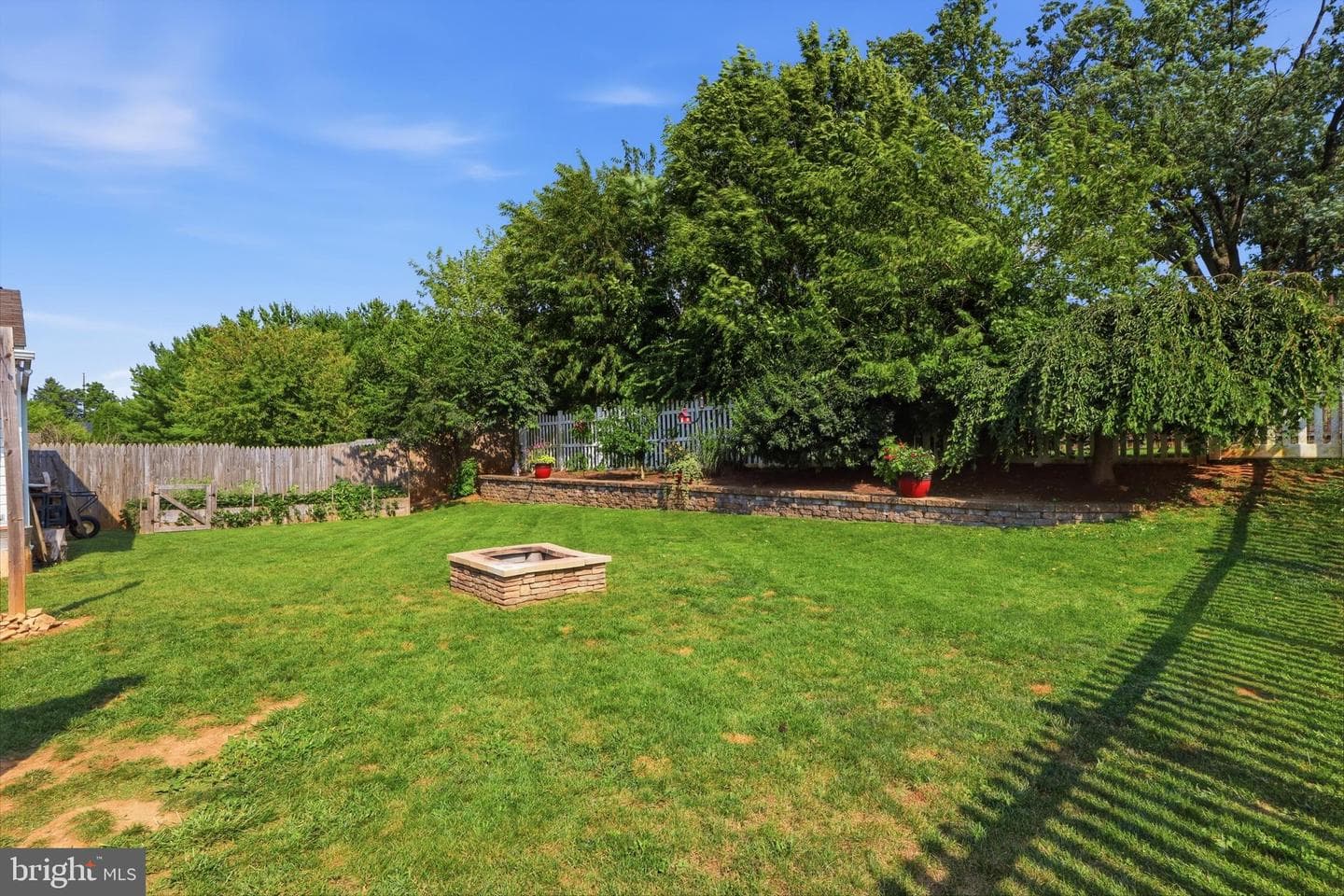 2160 Hess Road photo 32