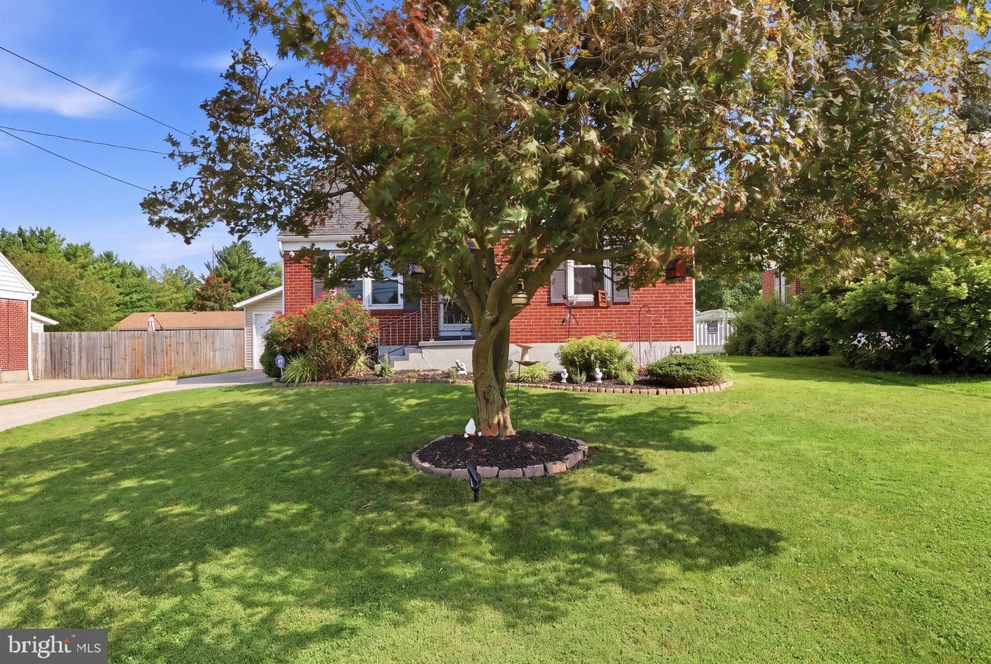 2160 Hess Road photo 4