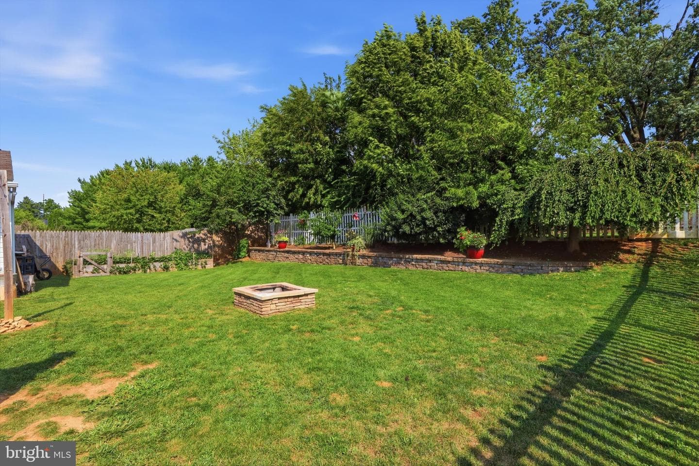 2160 Hess Road photo 40