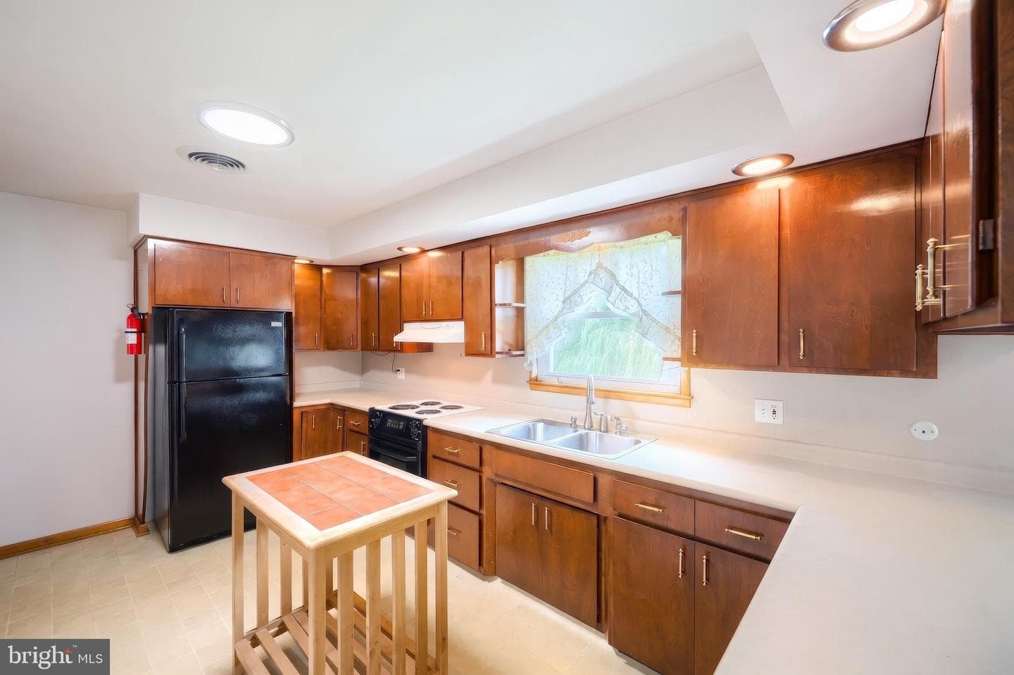 102 Walnut Valley Court photo 18