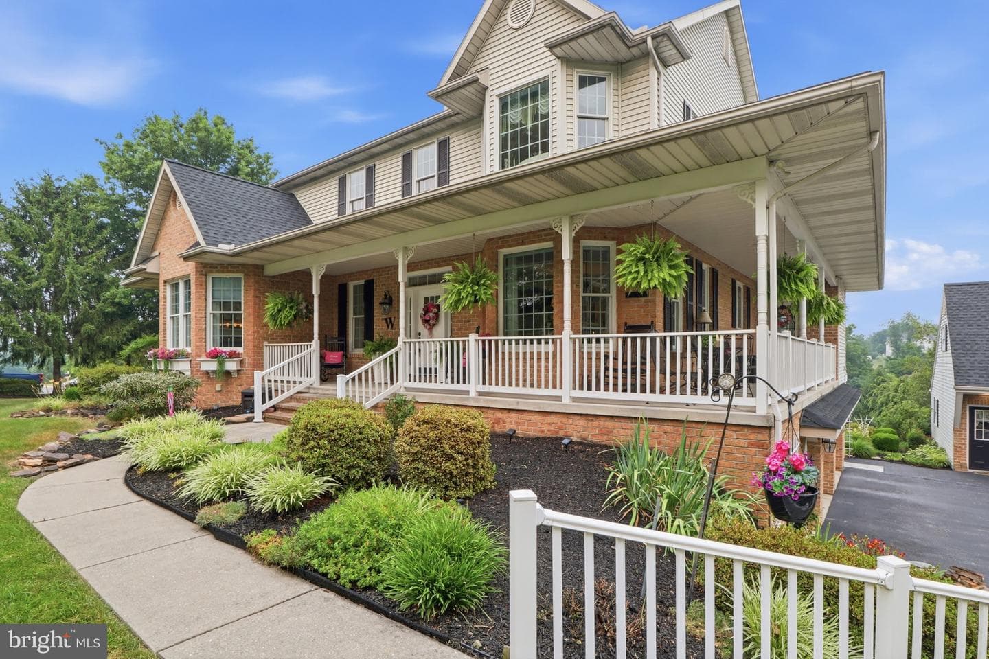 1709 Country Manor photo 10