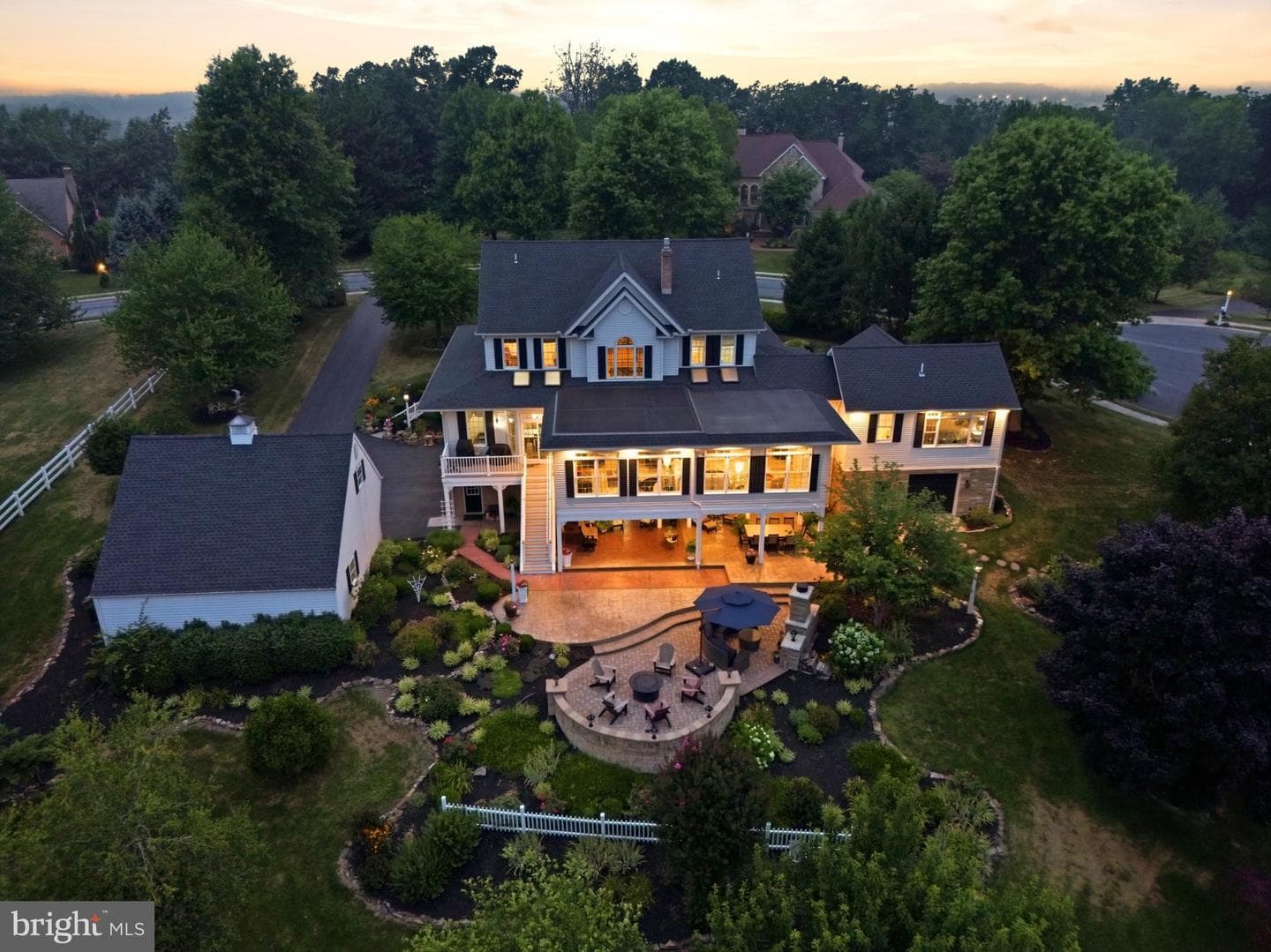 1709 Country Manor photo 108