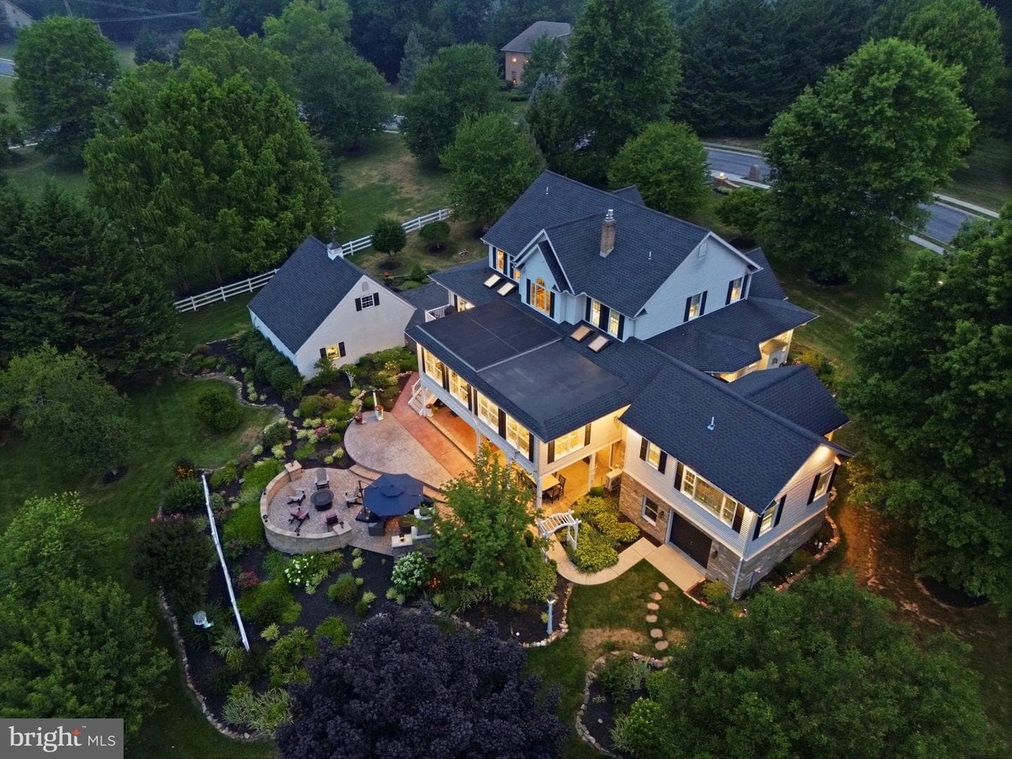 1709 Country Manor photo 109