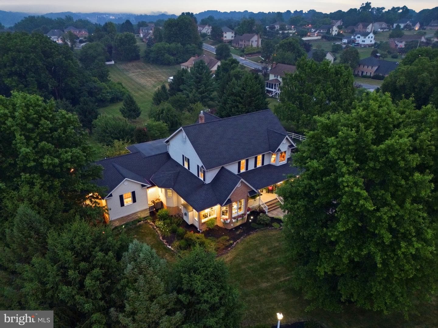 1709 Country Manor photo 110