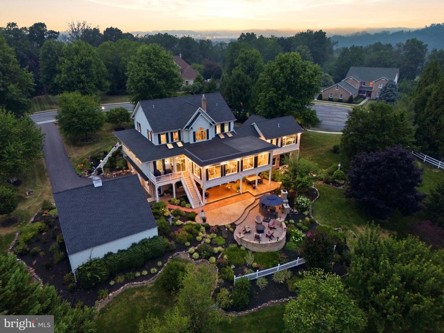 1709 Country Manor photo 114