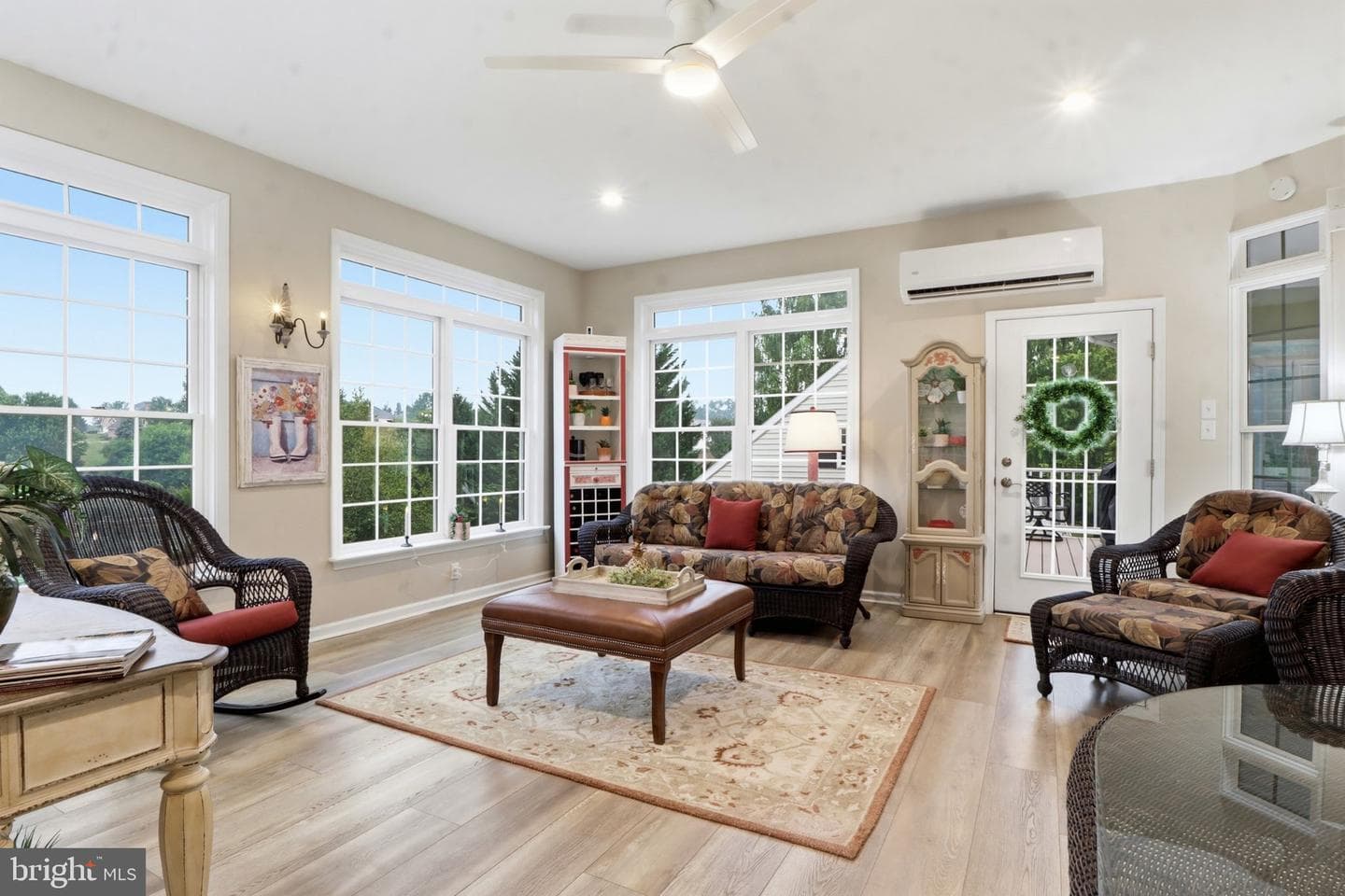 1709 Country Manor photo 32