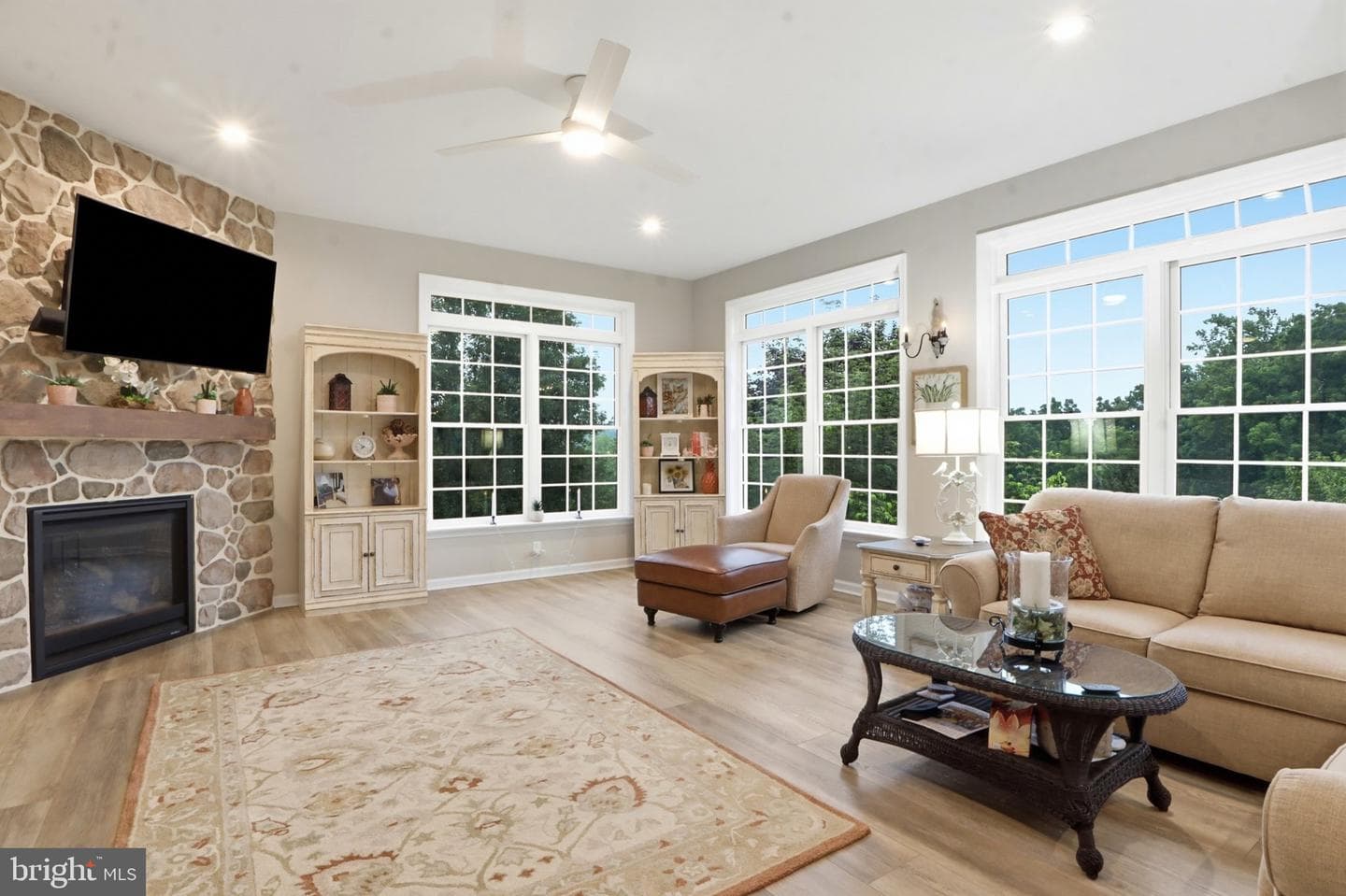 1709 Country Manor photo 33