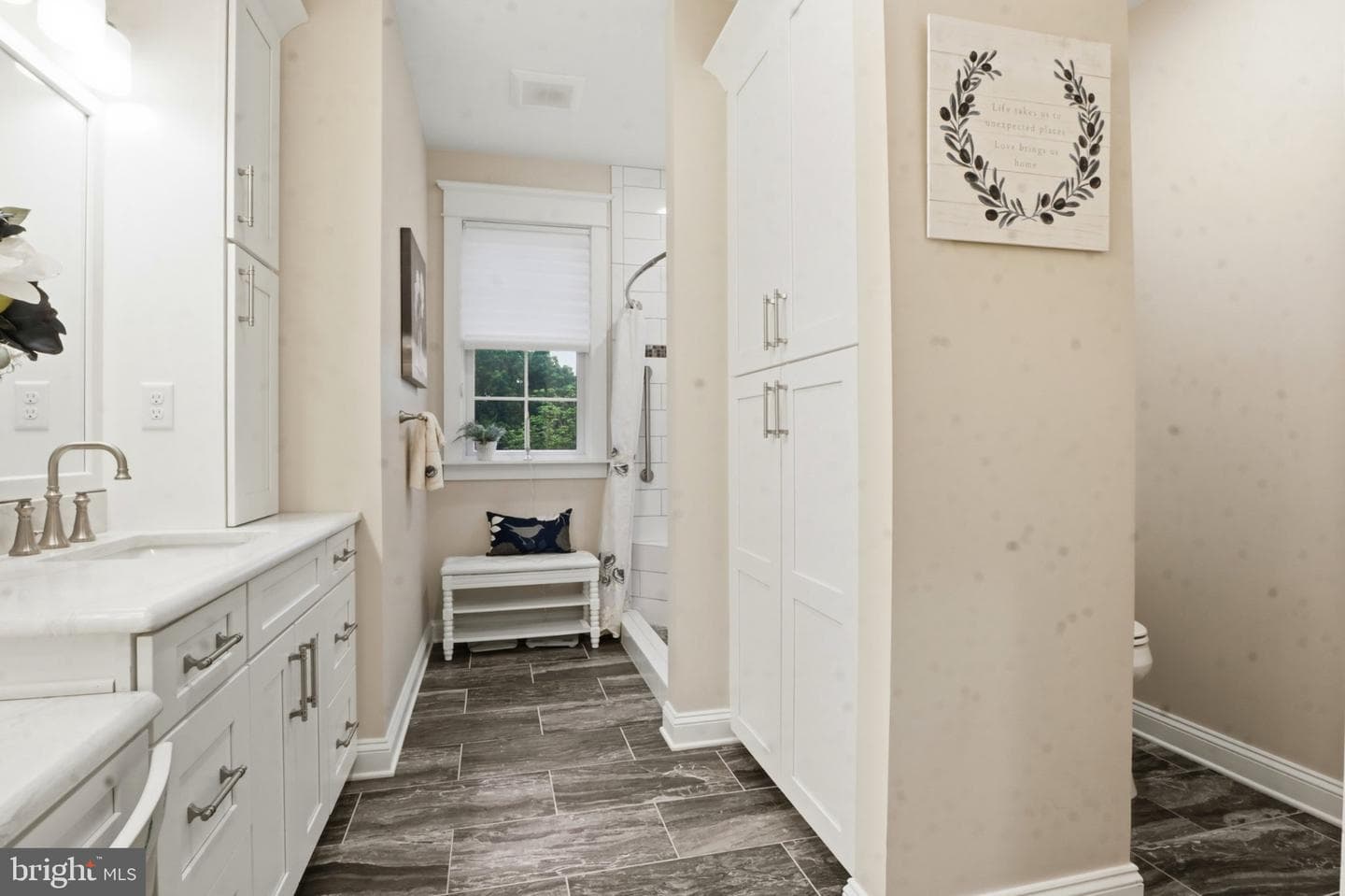 1709 Country Manor photo 45