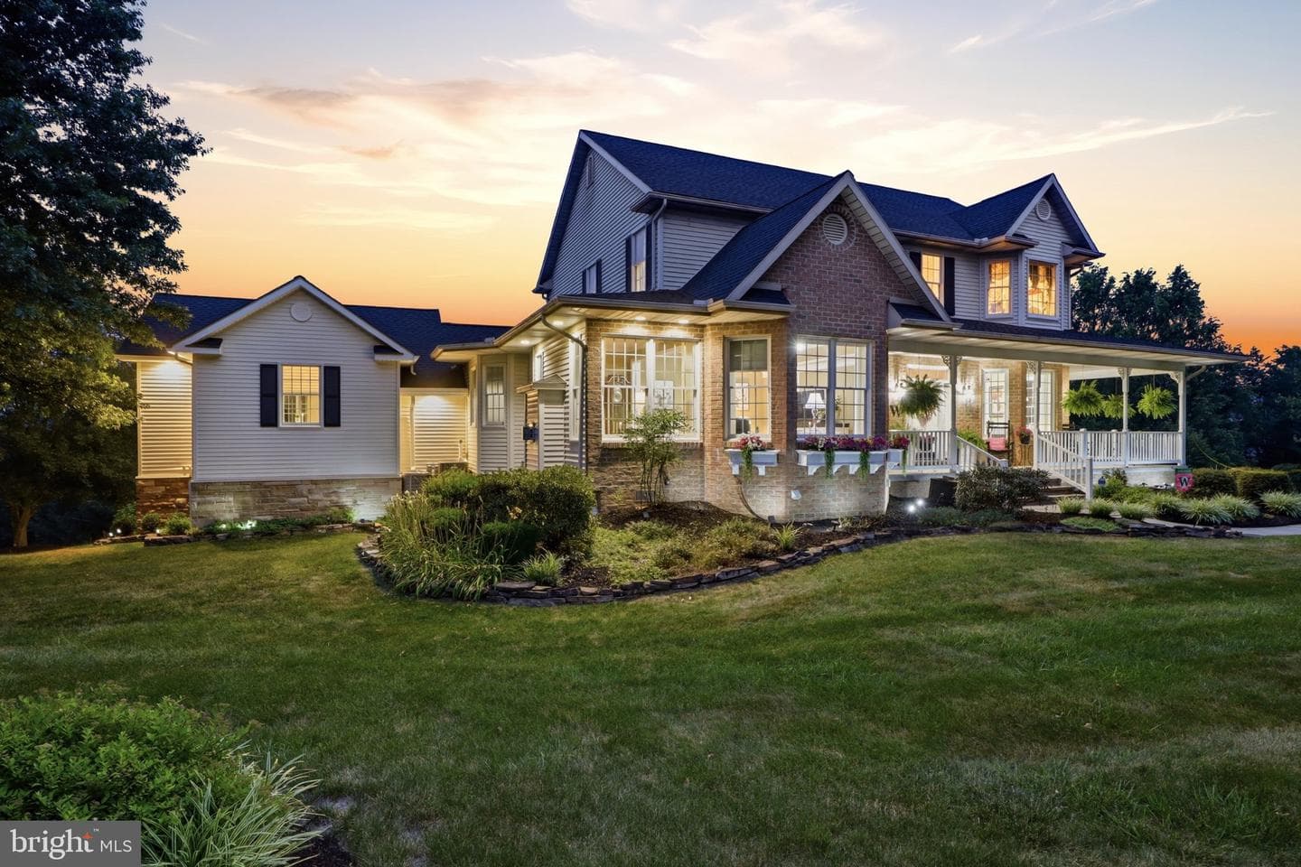 1709 Country Manor photo 98