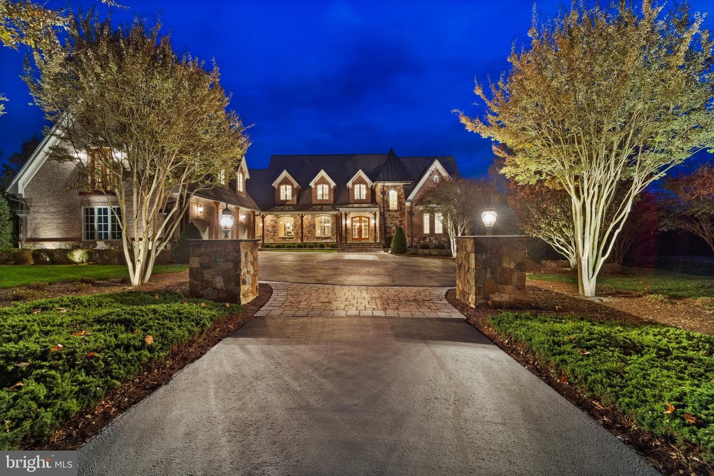 4048 Fairway Drive photo 2