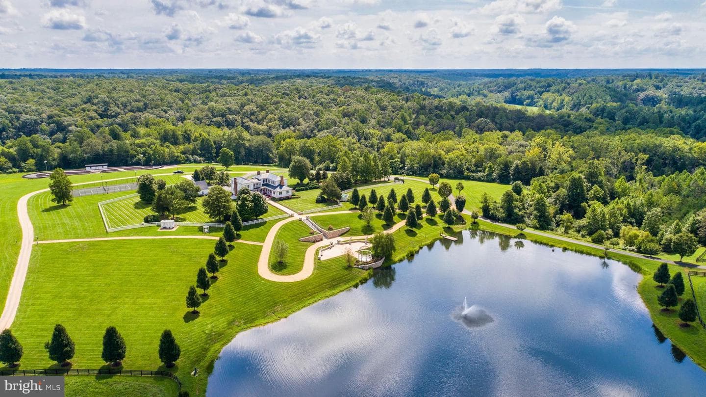 510 Mount Pleasant Farm Road, Scottsville