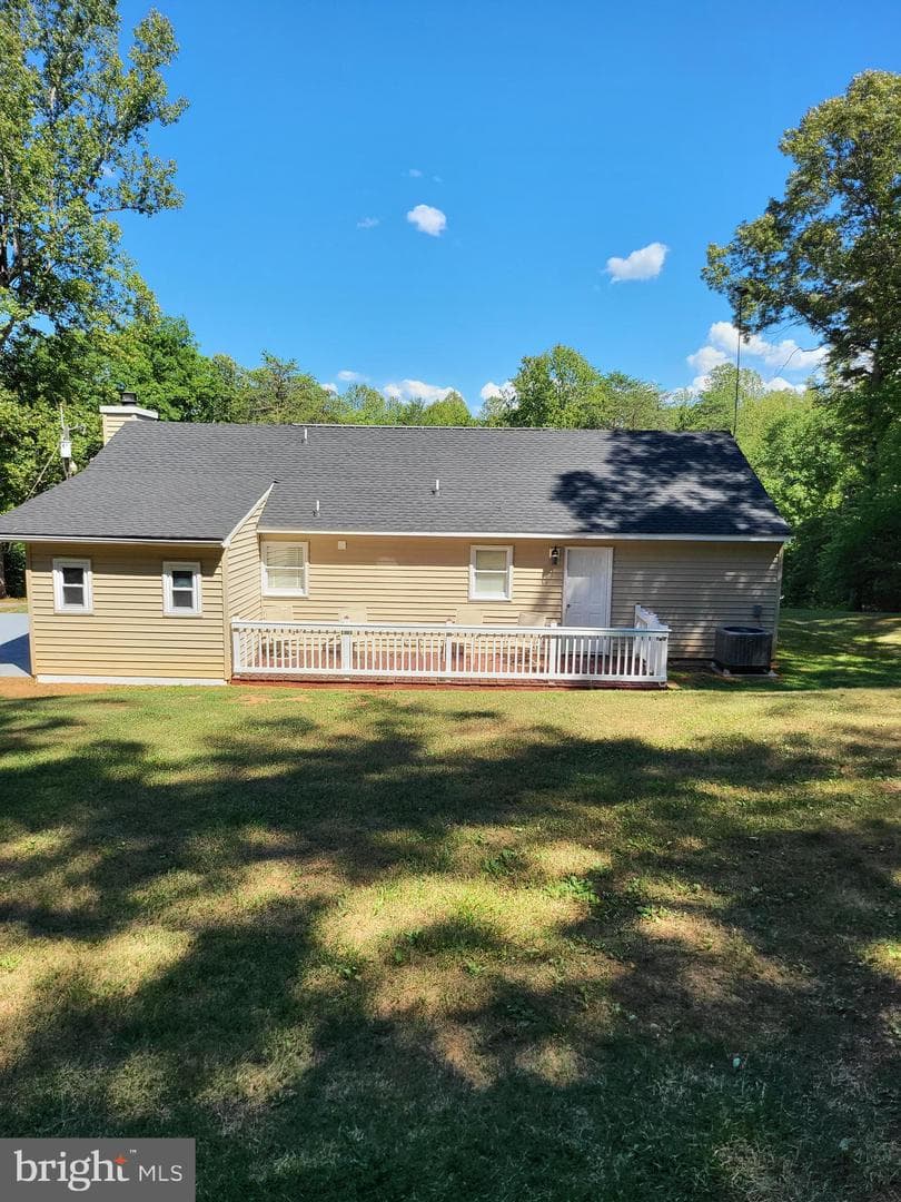 6594 Esmont Road photo 3