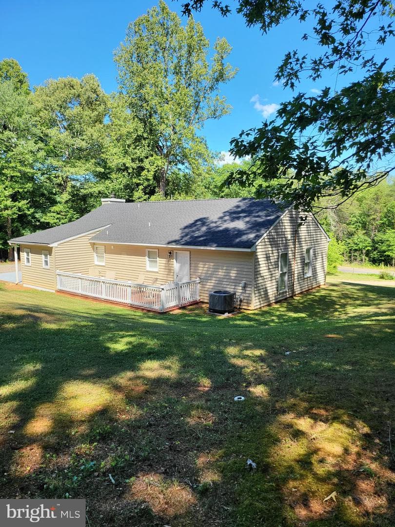 6594 Esmont Road photo 4
