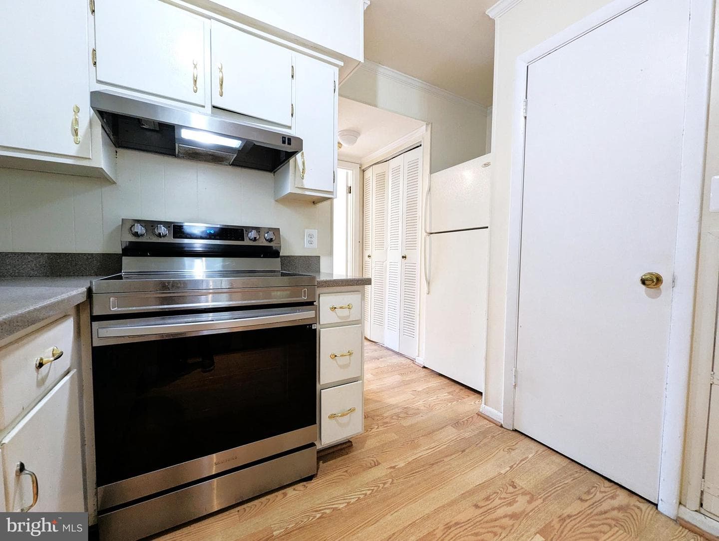 2104 Jefferson Park Avenue #d photo 5
