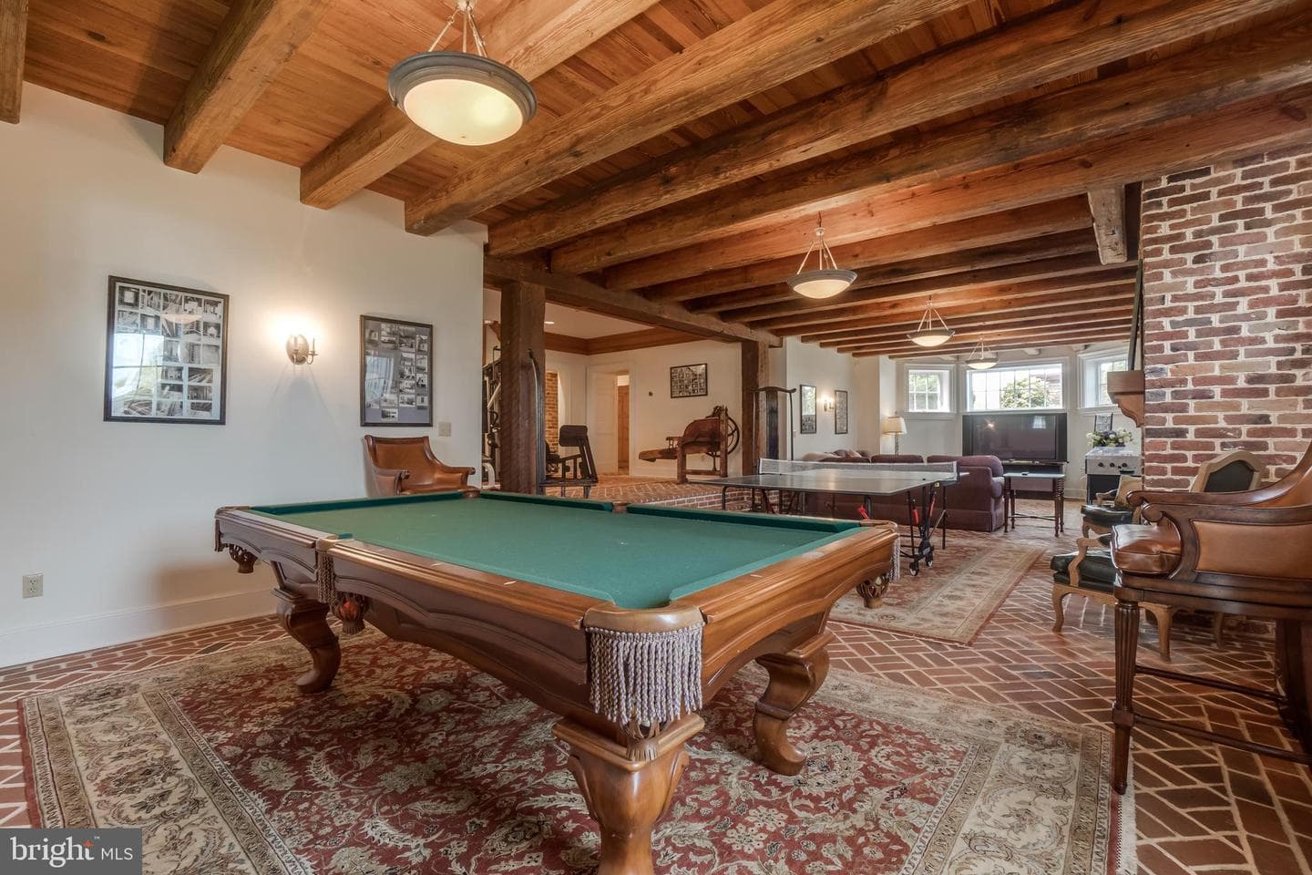 6887 Blenheim Road photo 12