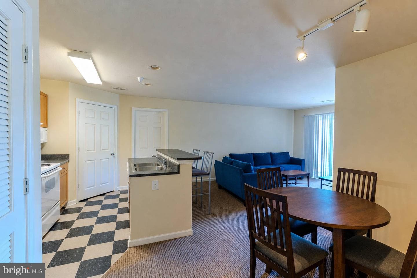 192 Yellowstone Drive #306 photo 31