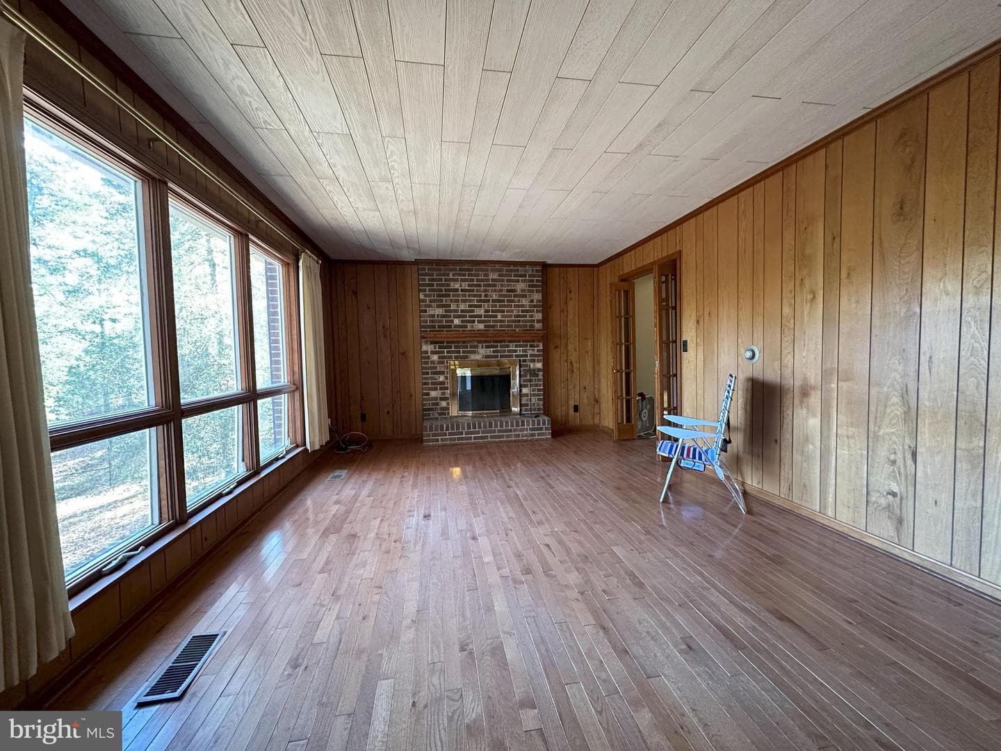 7467 Wallops Millpond Road photo 3