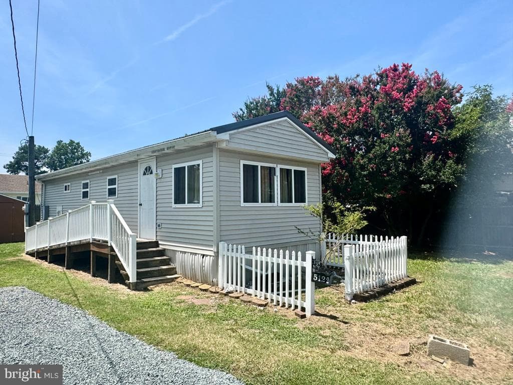 5122 Serenity Lane photo 1