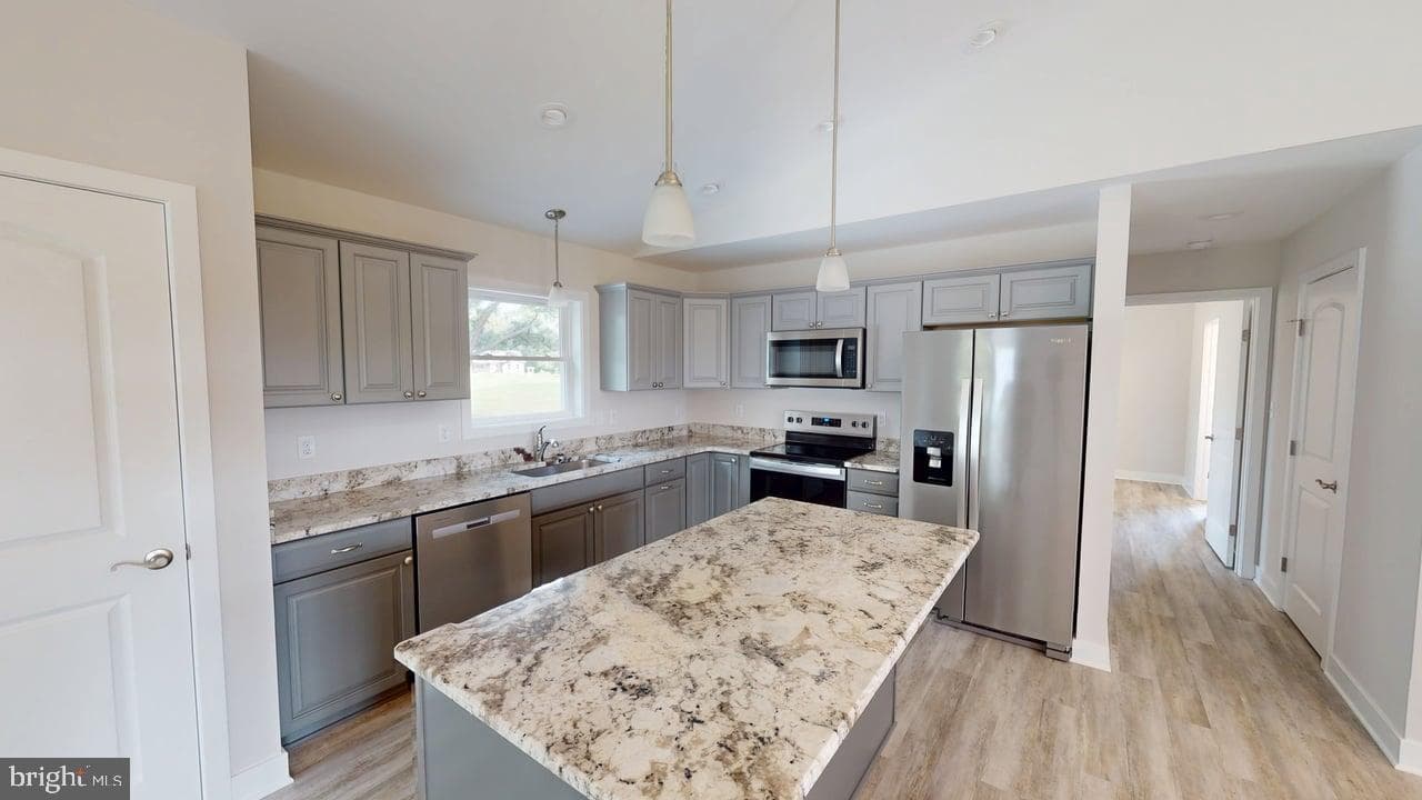 37157 Reef Court photo 3