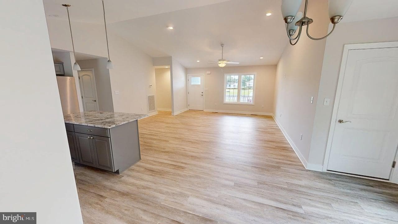 37157 Reef Court photo 9