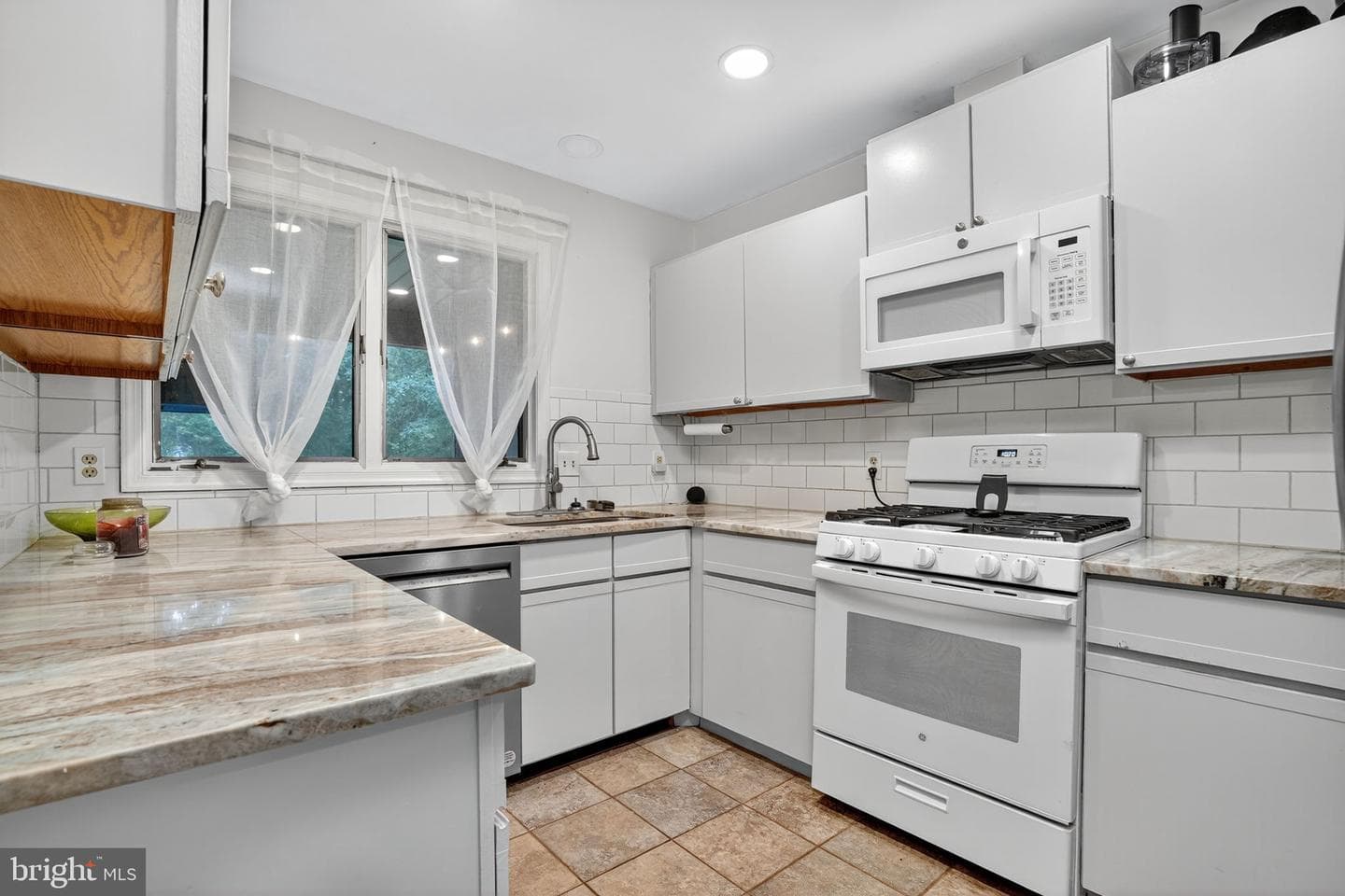 2235 Brigantine Boulevard photo 14