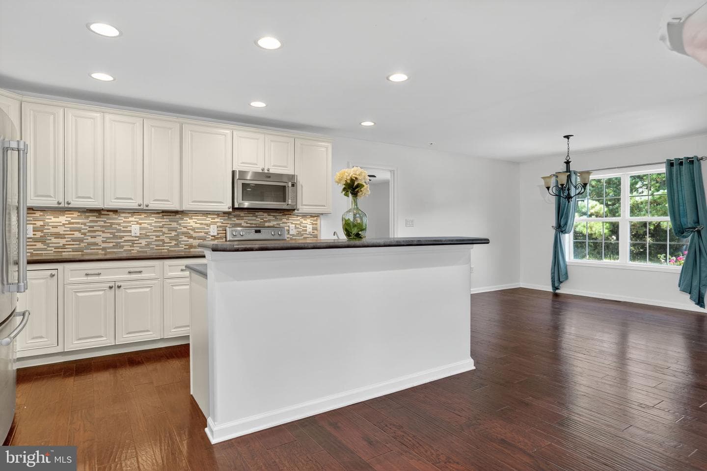 3079 Meridian Drive photo 11