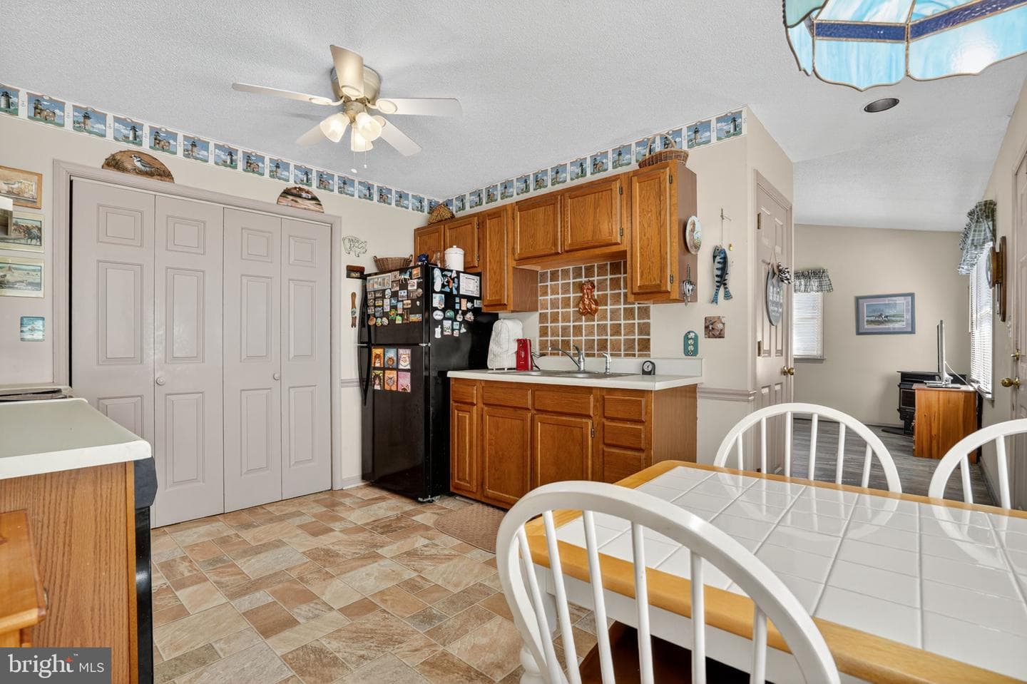 6135 Martin Lane photo 8