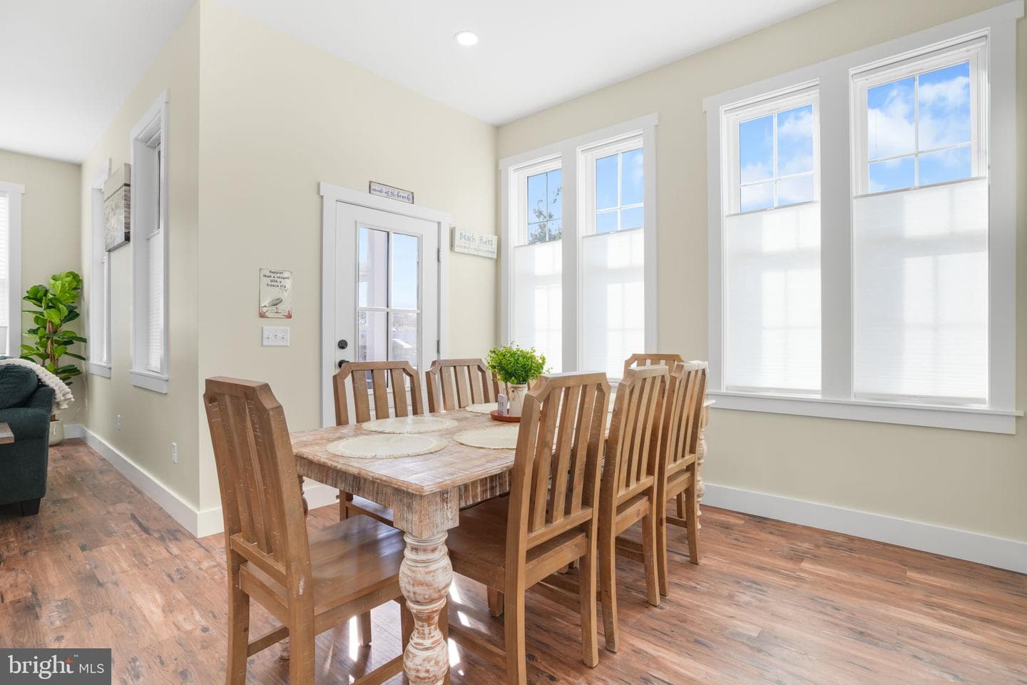 8046 Clarkson Ln photo 15