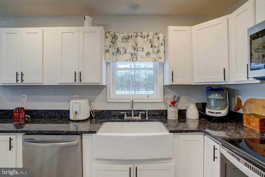23337 Holly Lane photo 15