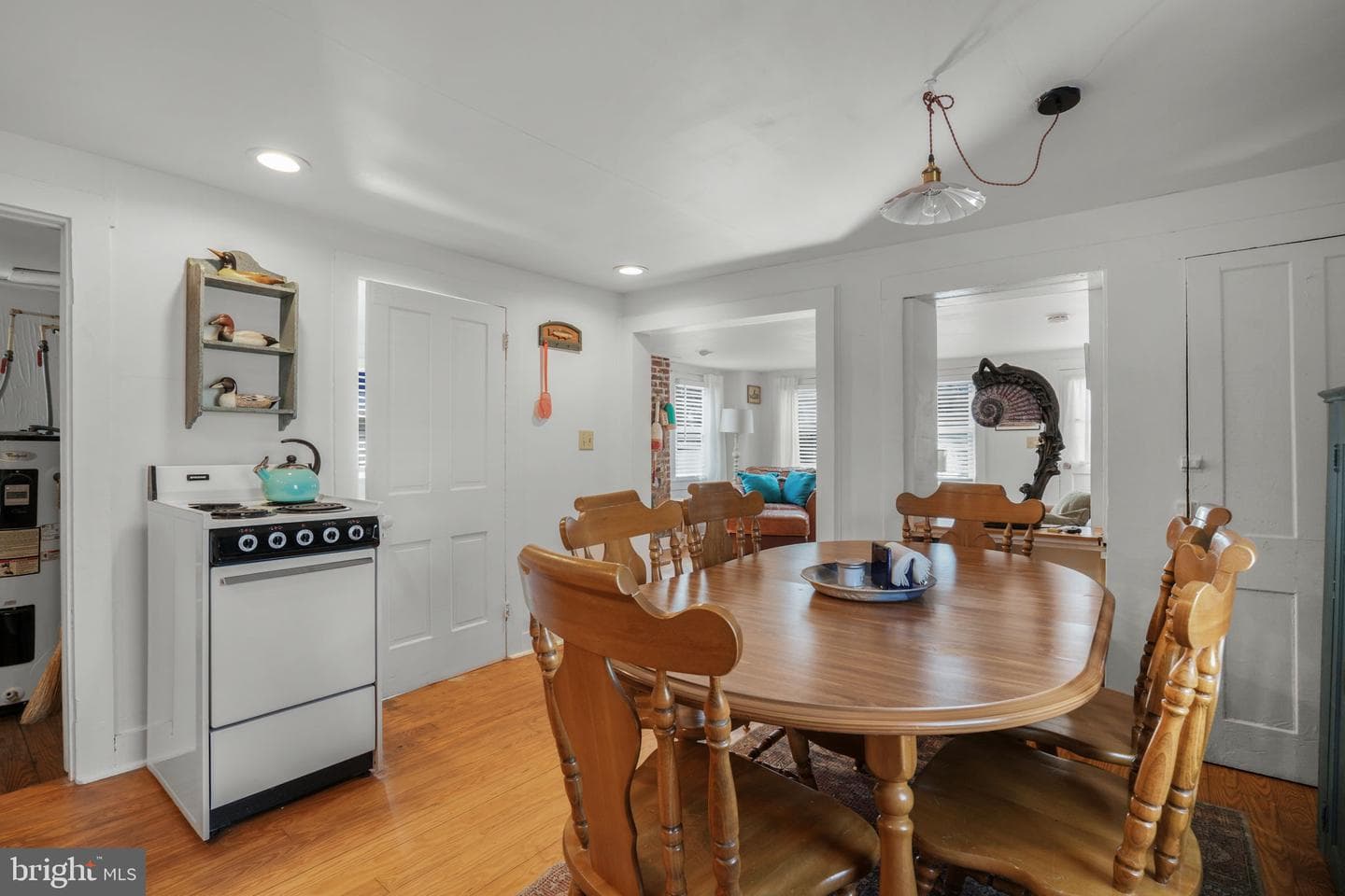 4145 Hur Lane photo 8