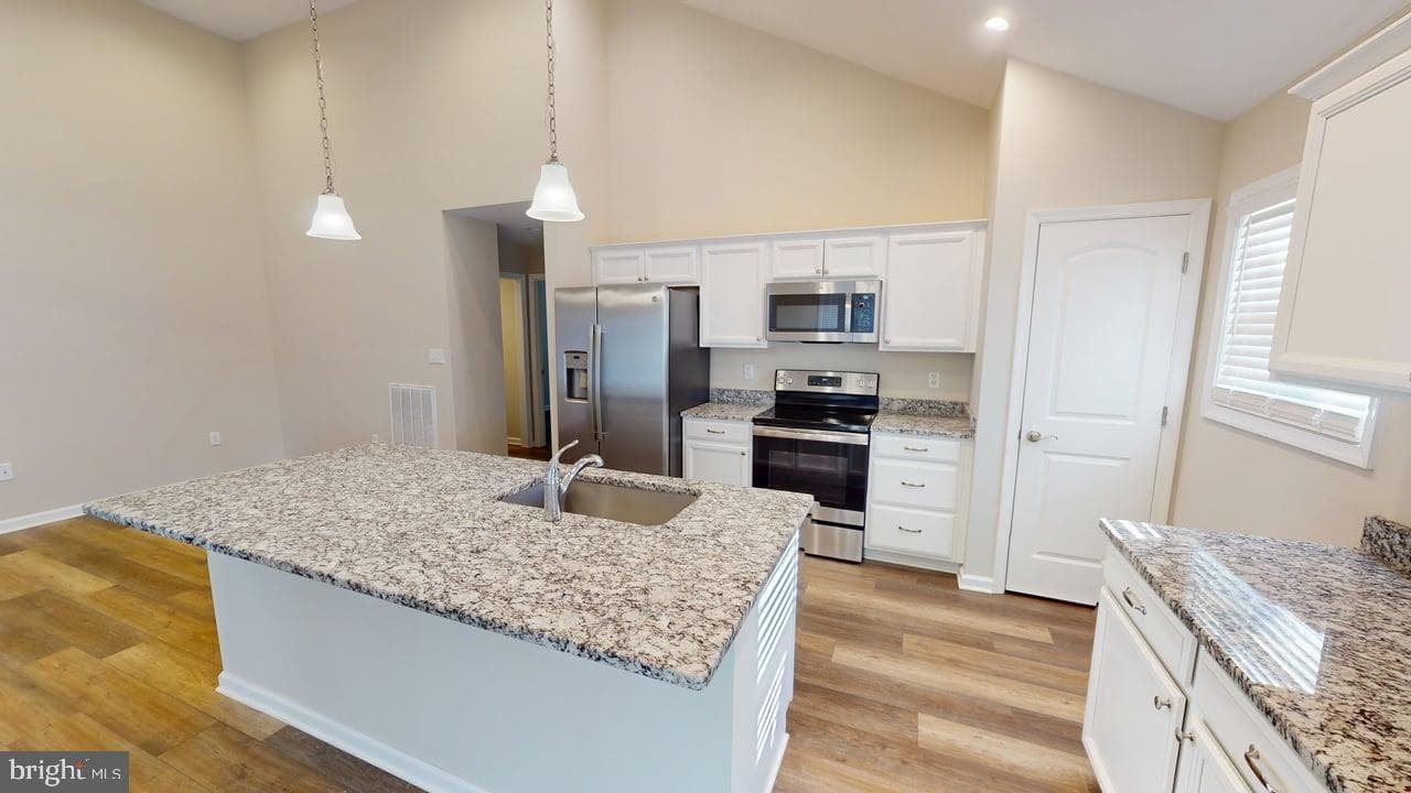 3554 Navigator Drive photo 4
