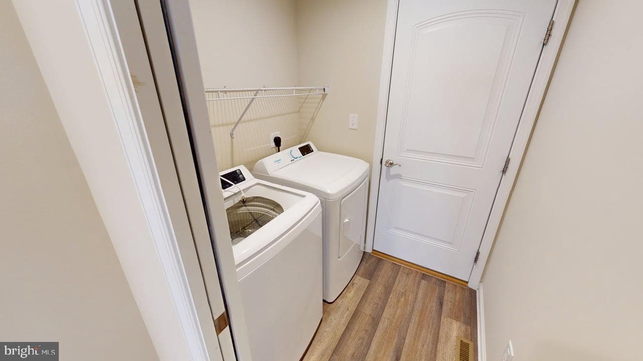 3554 Navigator Drive photo 8
