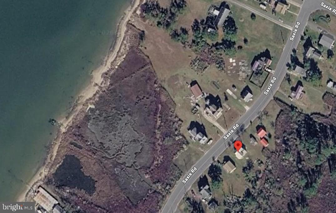 20394 Saxis Rd photo 2