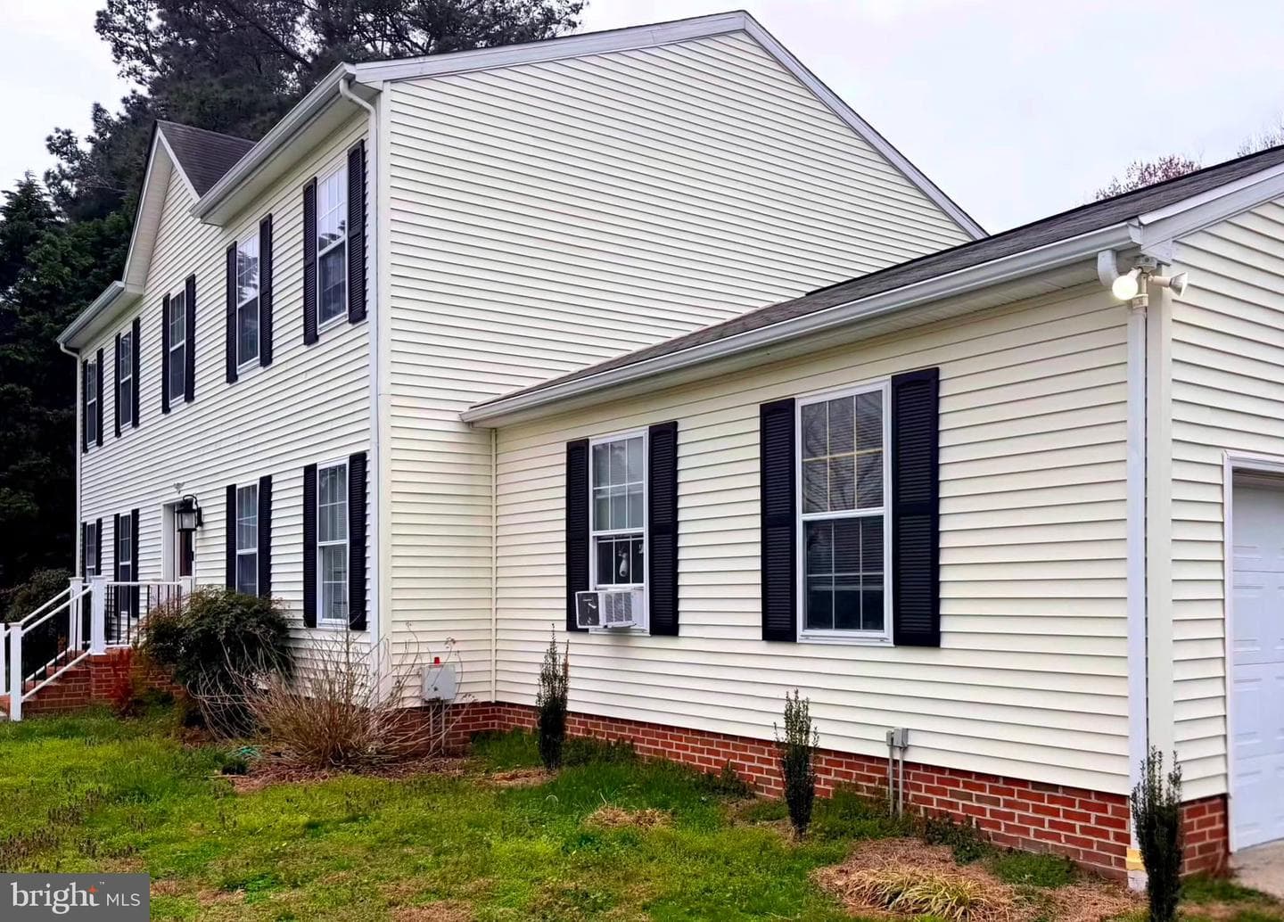 10156 Pineview Ln, Atlantic