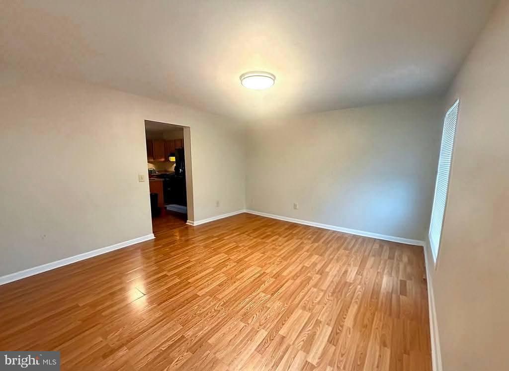 10156 Pineview Ln photo 9
