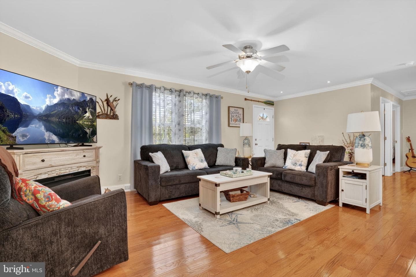 5245 Main Street photo 9