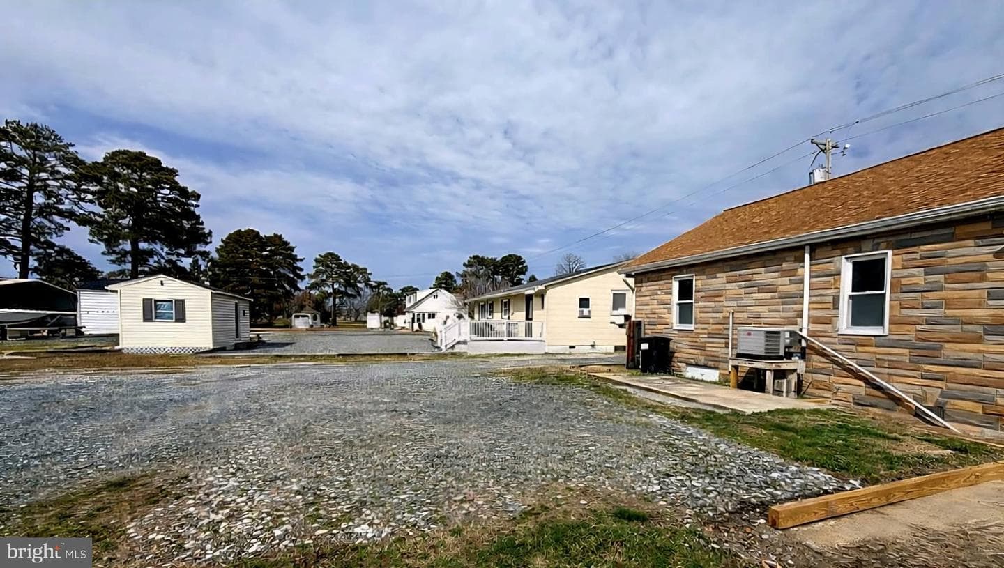 7158 Bunting Road photo 7