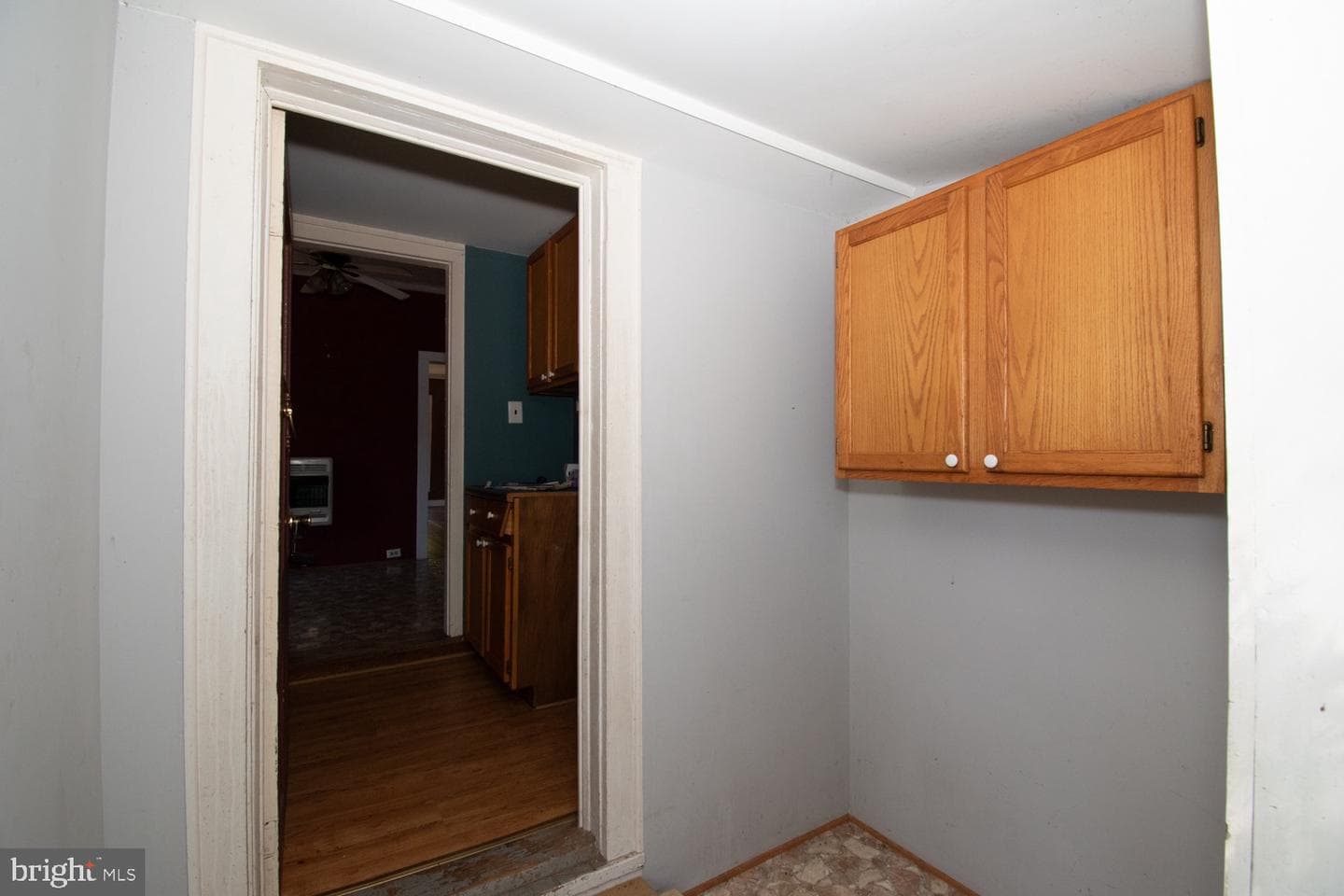 15271 Waterfield Street photo 11