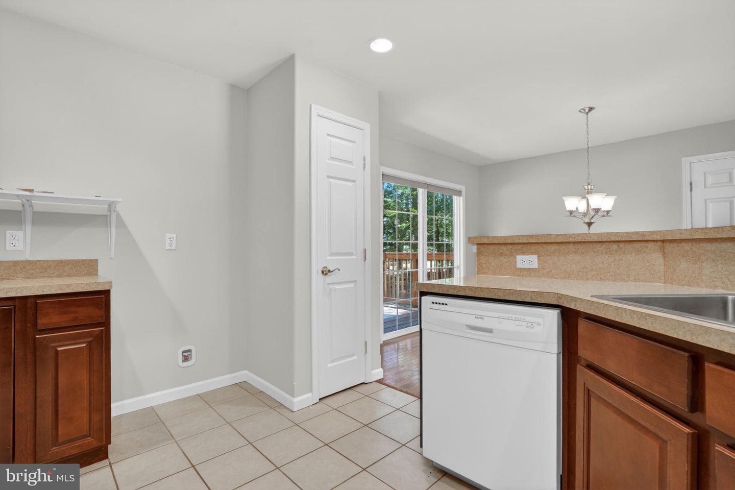 2347 Mayflower Drive photo 15