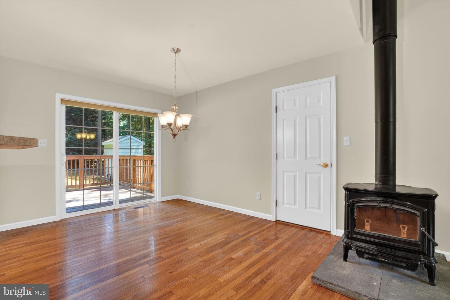 2347 Mayflower Drive photo 8