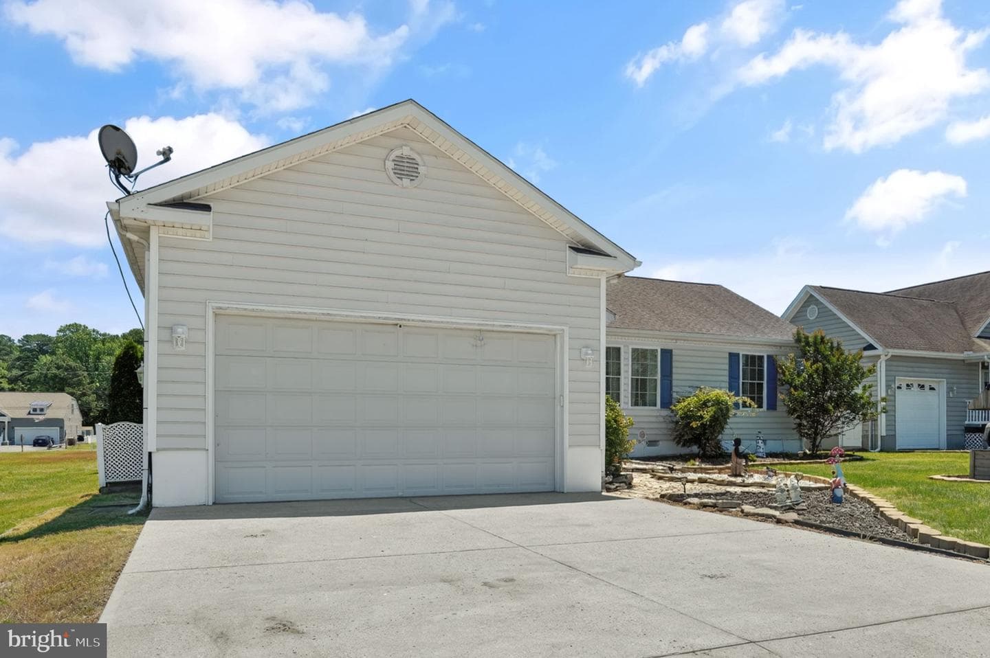 2353 Yardarm Drive photo 3