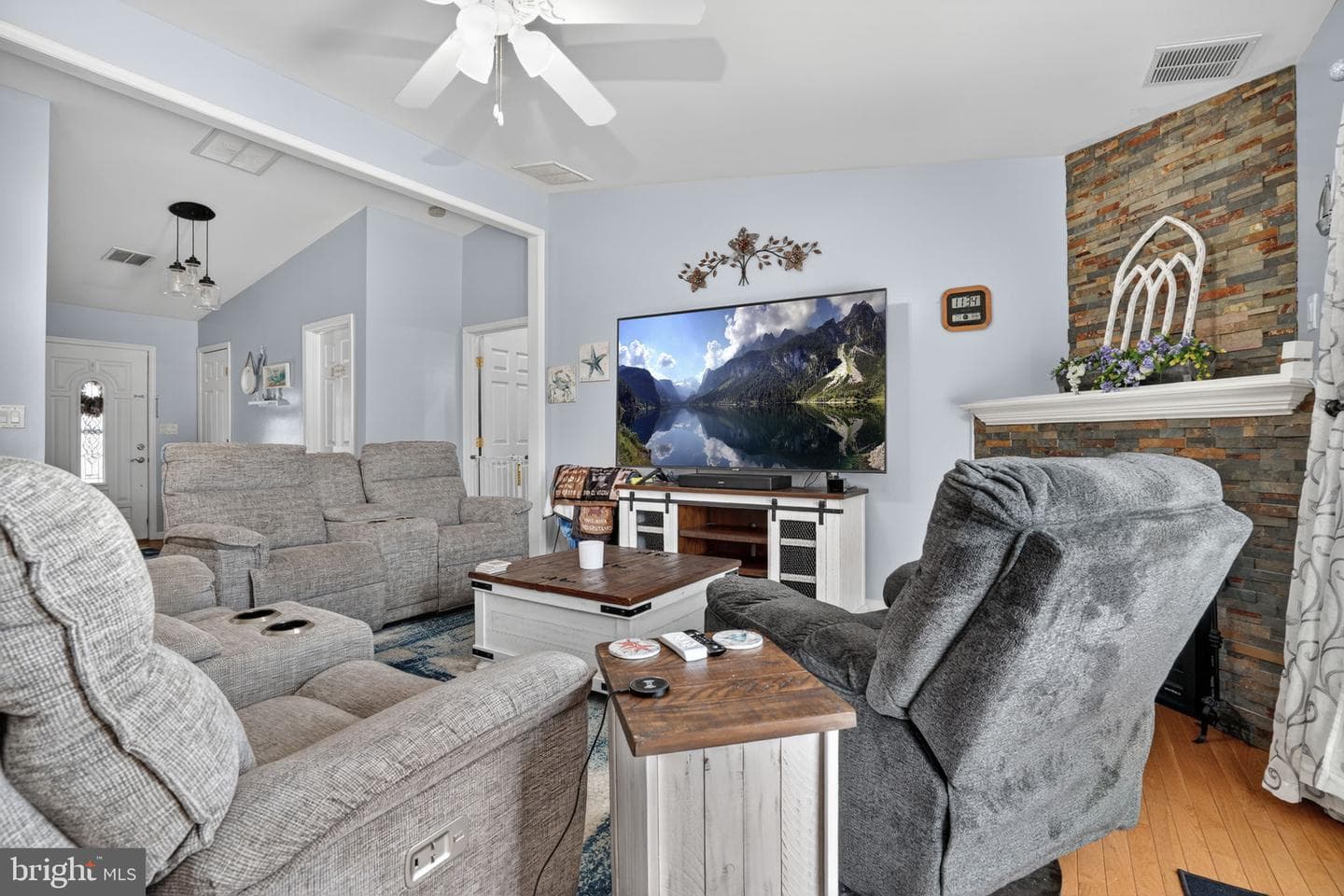 2353 Yardarm Drive photo 8