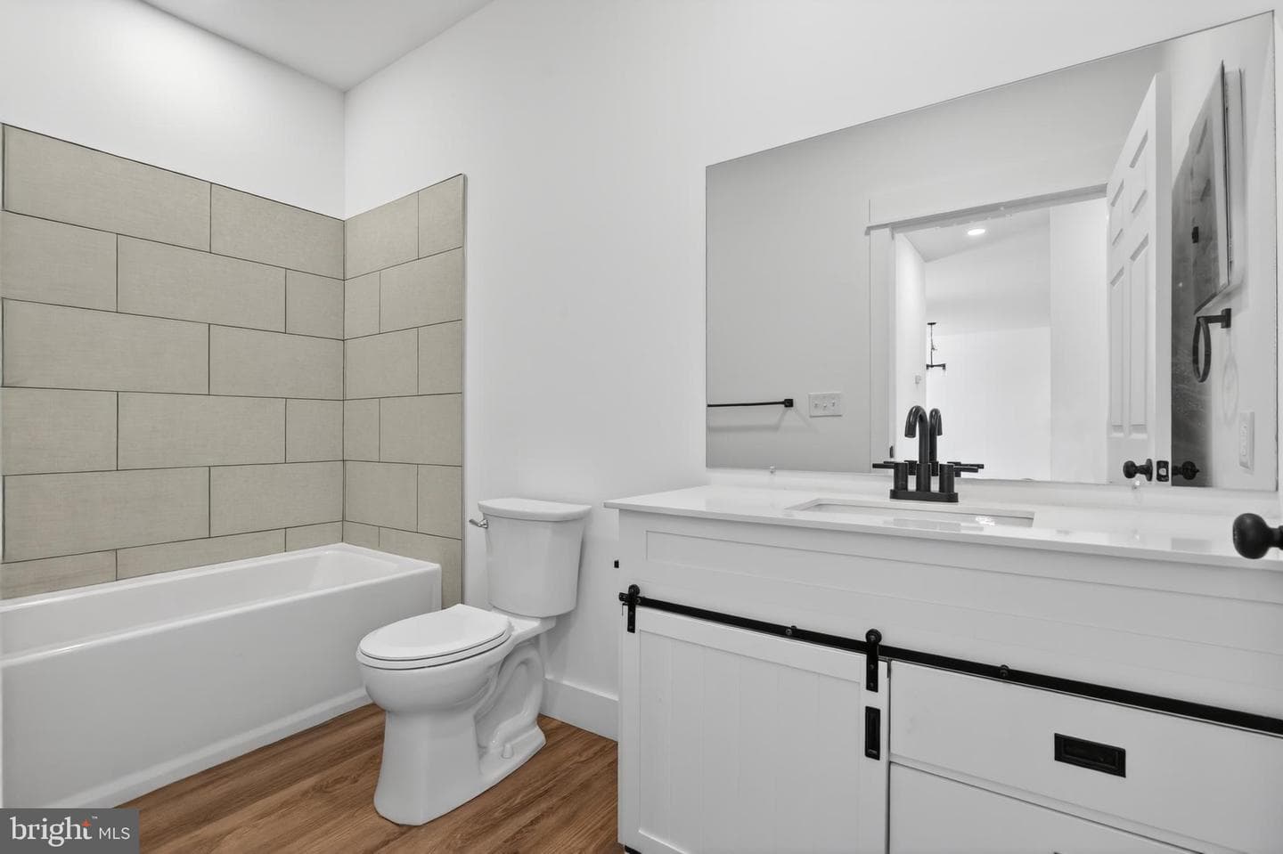 3077 Navigator Drive photo 28