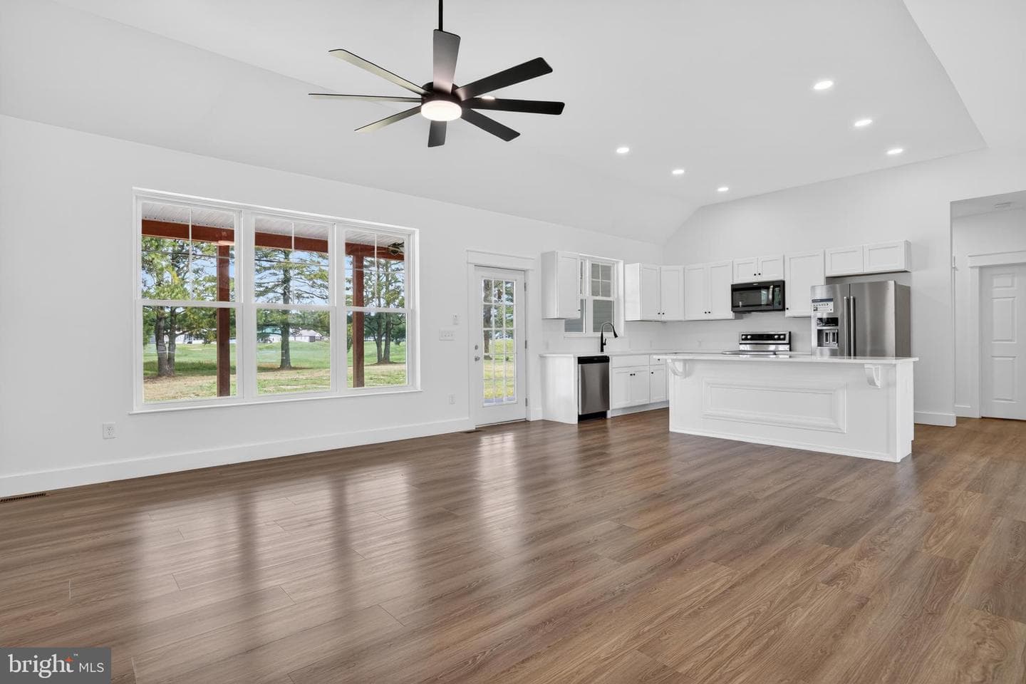 3077 Navigator Drive photo 6