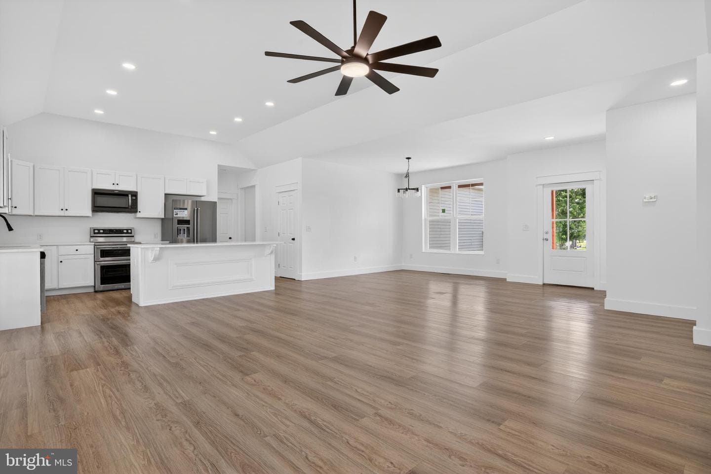 3077 Navigator Drive photo 7