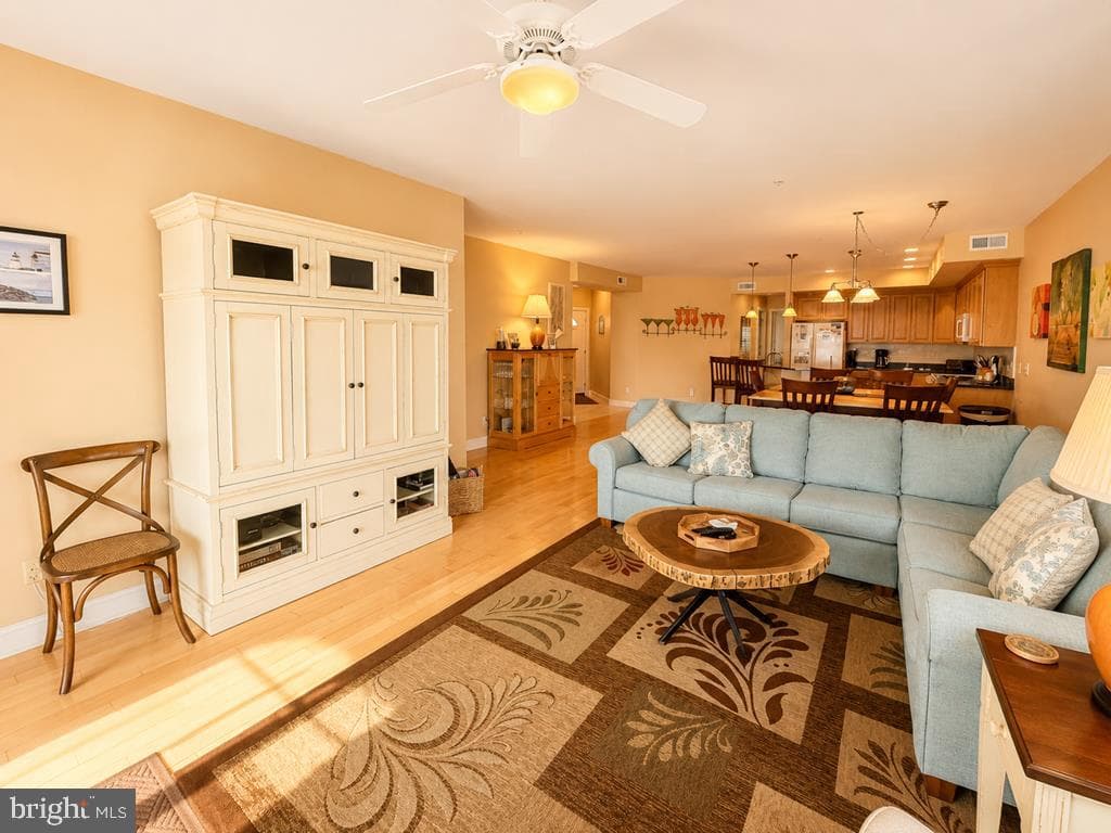 6321 Captains Lane #116 photo 7