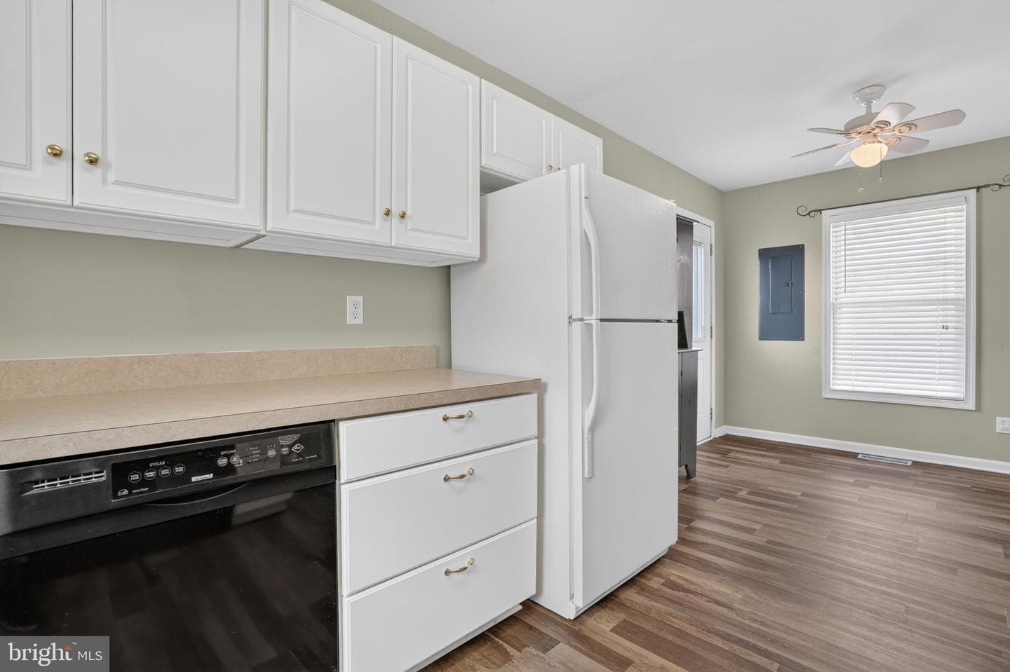 5138 Serenity Lane photo 17
