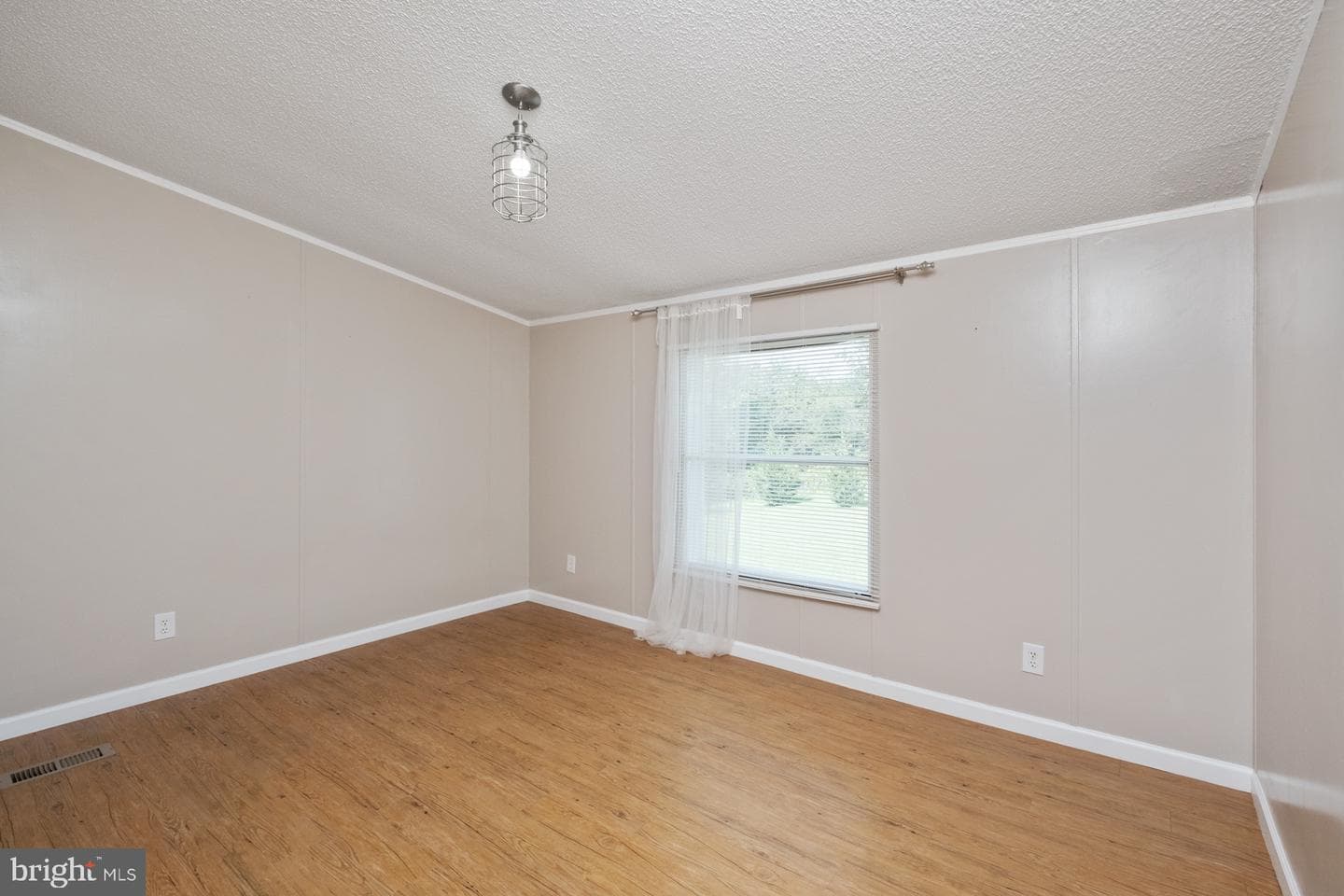 1784 Fadley Road photo 12