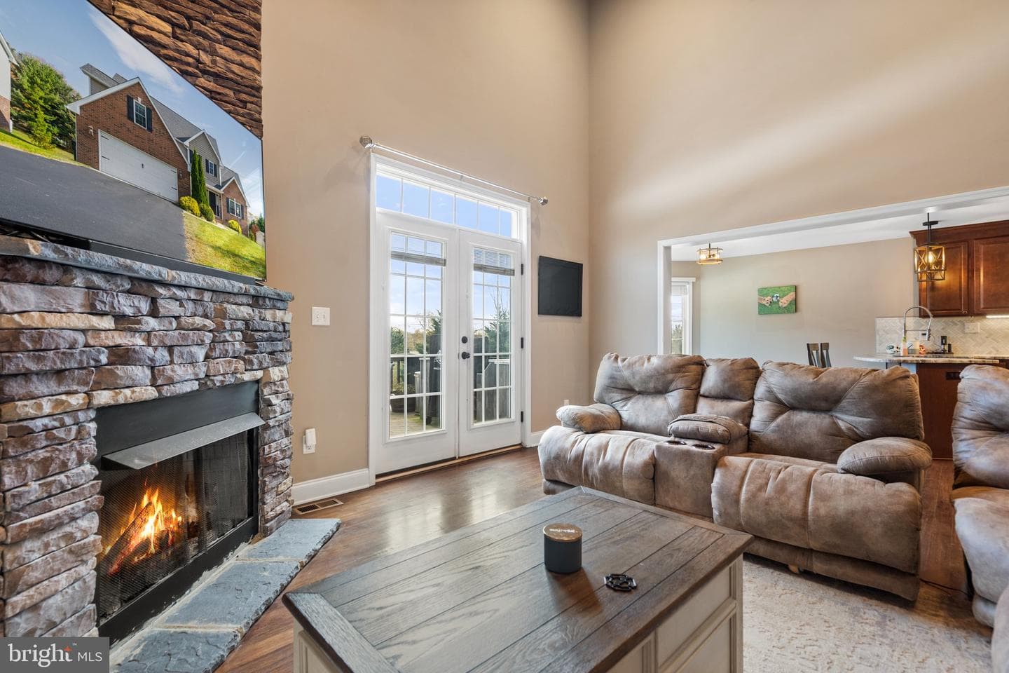 25 Riverhead Drive photo 20